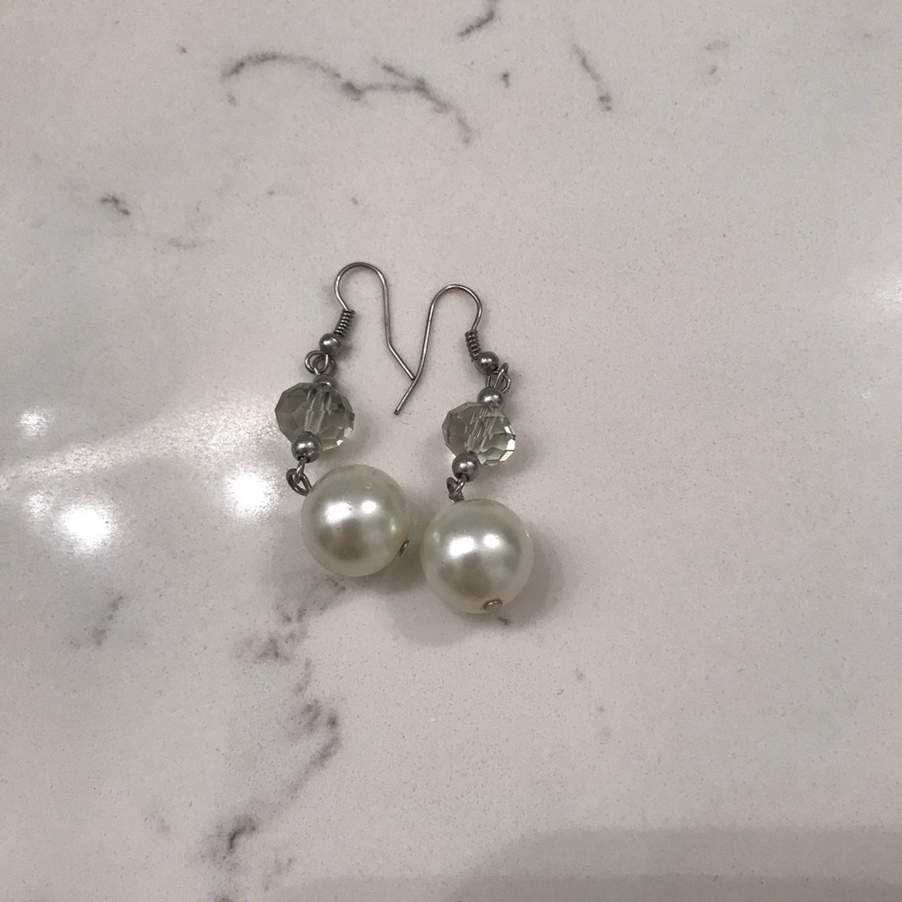 Women’s linear earrings.